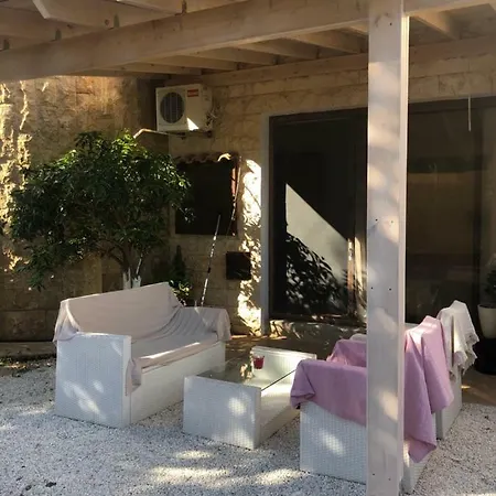 Maistrali Apartment *